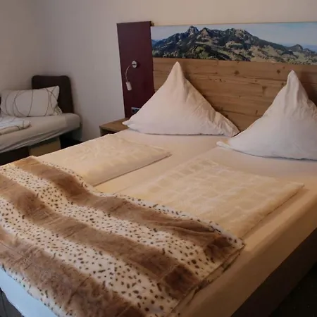 With Mountain View Comfortable Feriehus